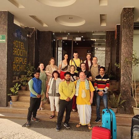 Hotel Aerocity Purple Orchid New Delhi Exteriör bild